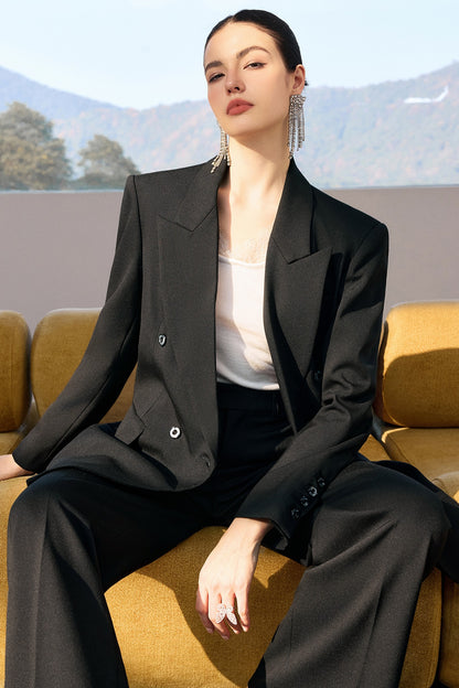 Auréline Noir Élégance Power Suit